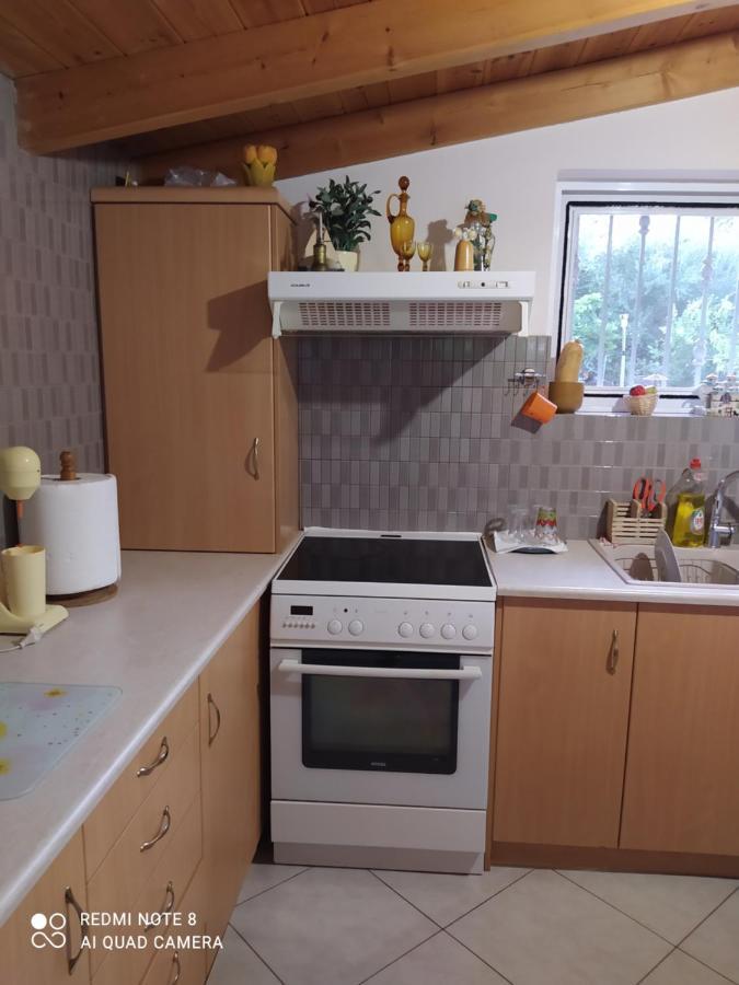 Ozena Countryside Apartment Vromonérion Eksteriør bilde