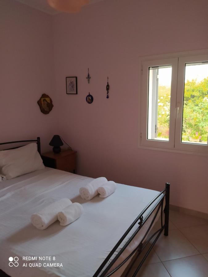 Ozena Countryside Apartment Vromonérion Eksteriør bilde