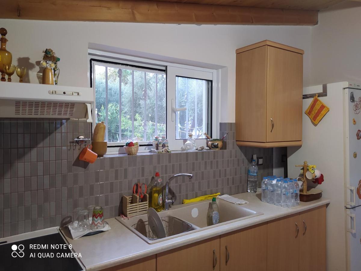 Ozena Countryside Apartment Vromonérion Eksteriør bilde