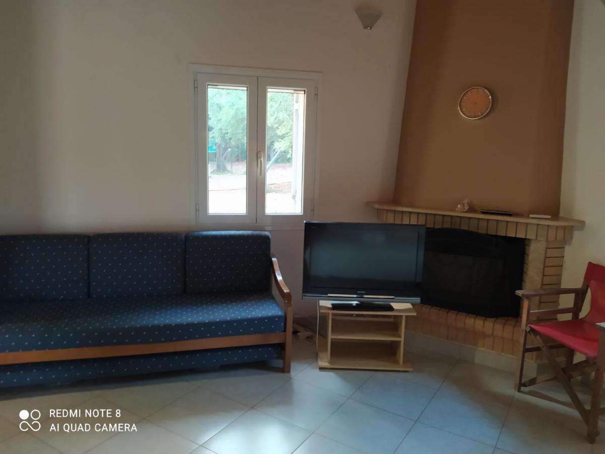 Ozena Countryside Apartment Vromonérion Eksteriør bilde